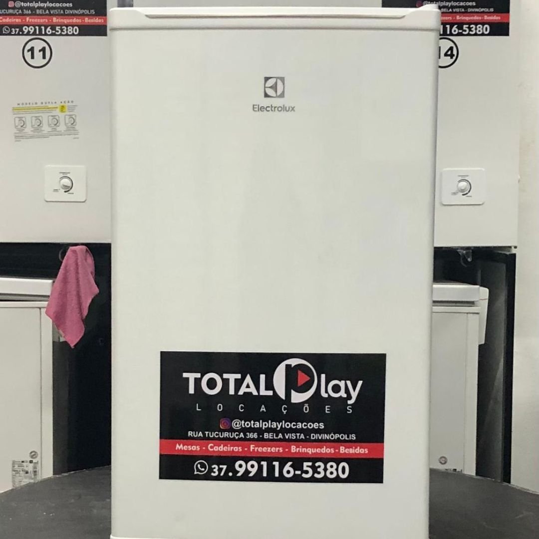 mesas e cadeiras aluguel